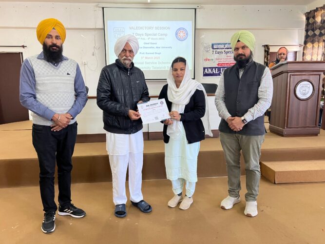 Nurturing Sense of Responsibility and Glorifying Volunteerism – Akal NSS Cell