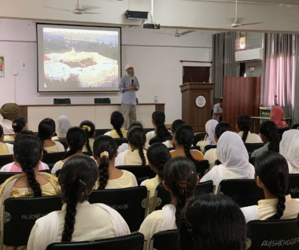 Igniting Minds, Inspiring Futures – A Visionary Visit by Dr. Gursharn Singh Randhawa at Akal University