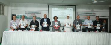 Foreign delegates at the international Conference at Akal University support the Punjab Flood Relief too !