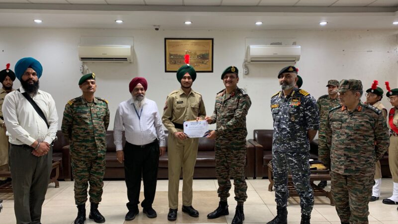 Photo_2_award given by