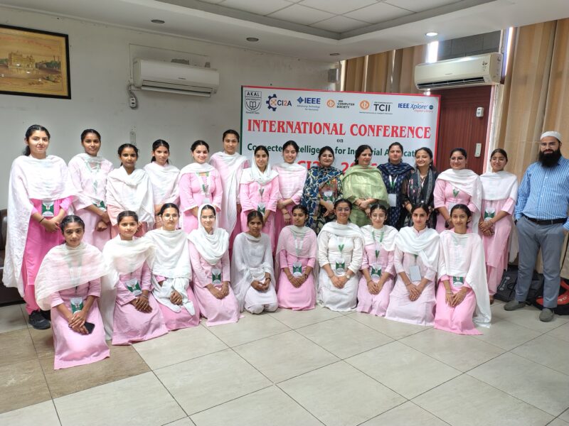 Photo_2_Participants an