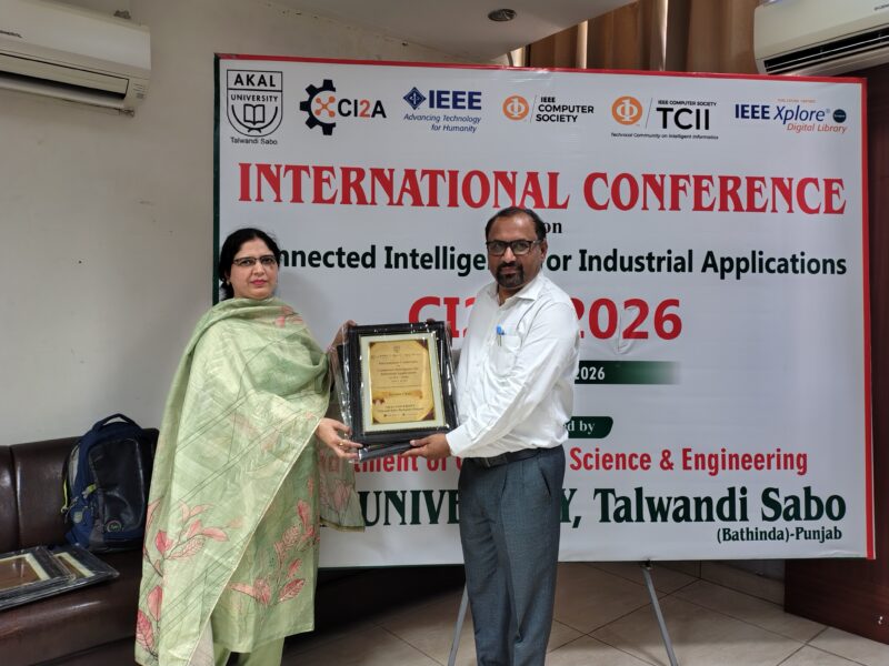 Photo_3_A distinguished